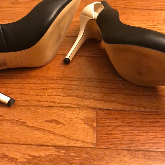 WHBM color block heels - Picture 6 of 7